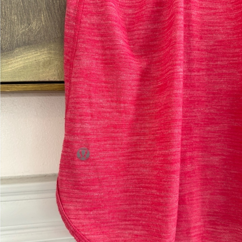 LULULEMON 105 F Singlet Seriously Light Luon Fabric Racerback Tank Berry Pink M - Picture 6 of 6